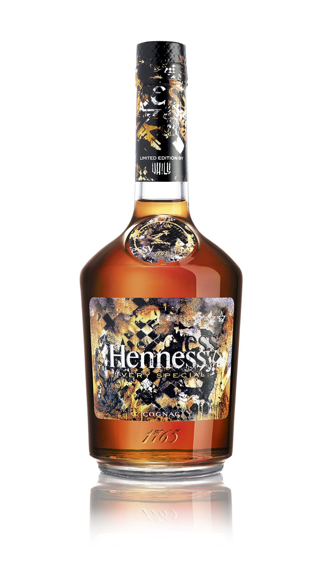 09 Hennessy_VS_Limited_Edition_by_Vhils_-_Bottle