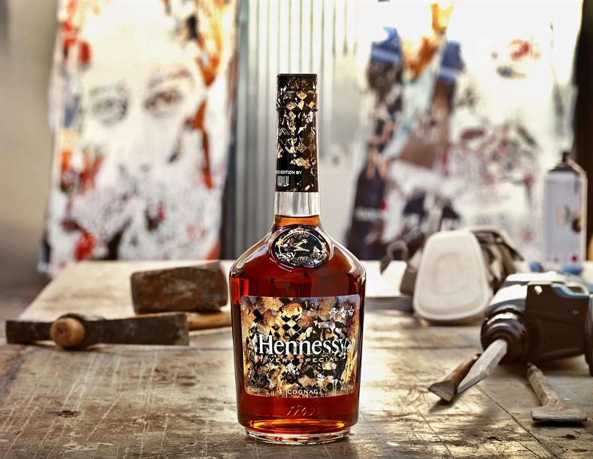 03 Hennessy_VS_Limited_Edition_by_Vhils