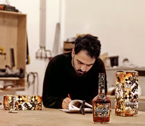 kl_04 Hennessy_VS_Limited_Edition_by_Vhils
