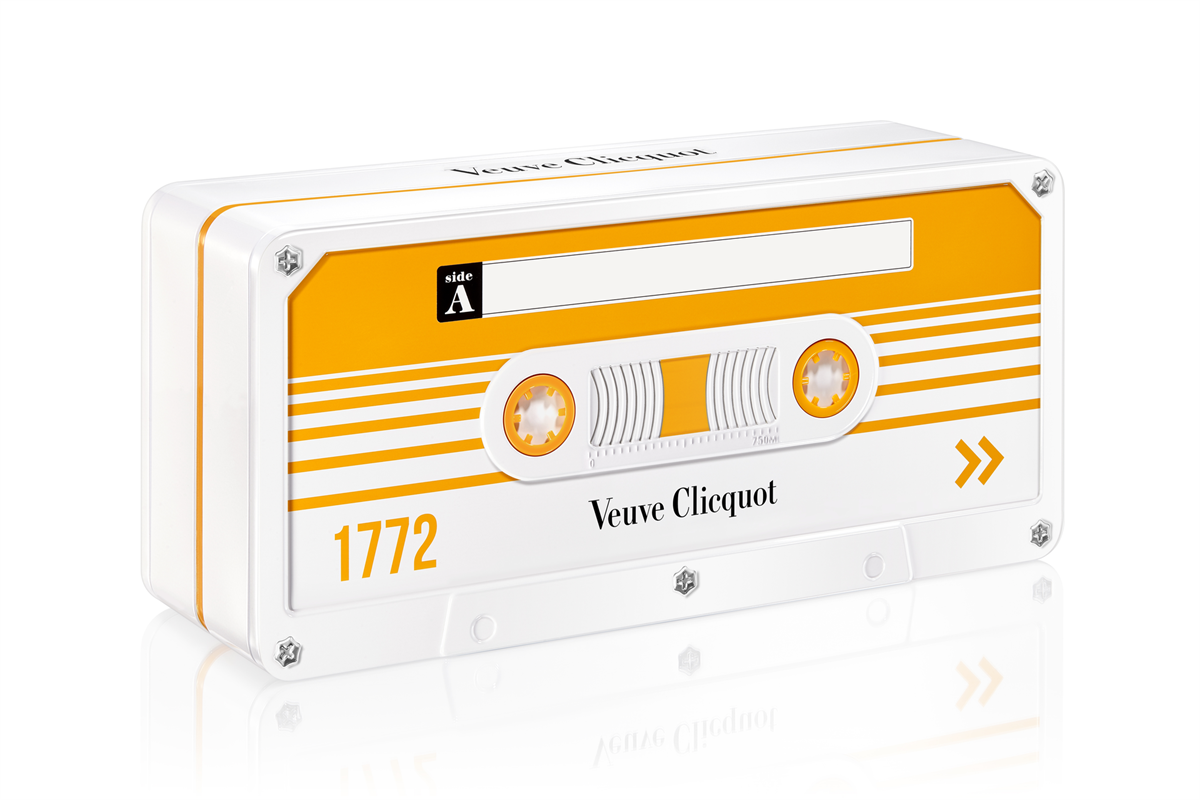 Veuve Clicquot Retro Tape_EUR 65_01