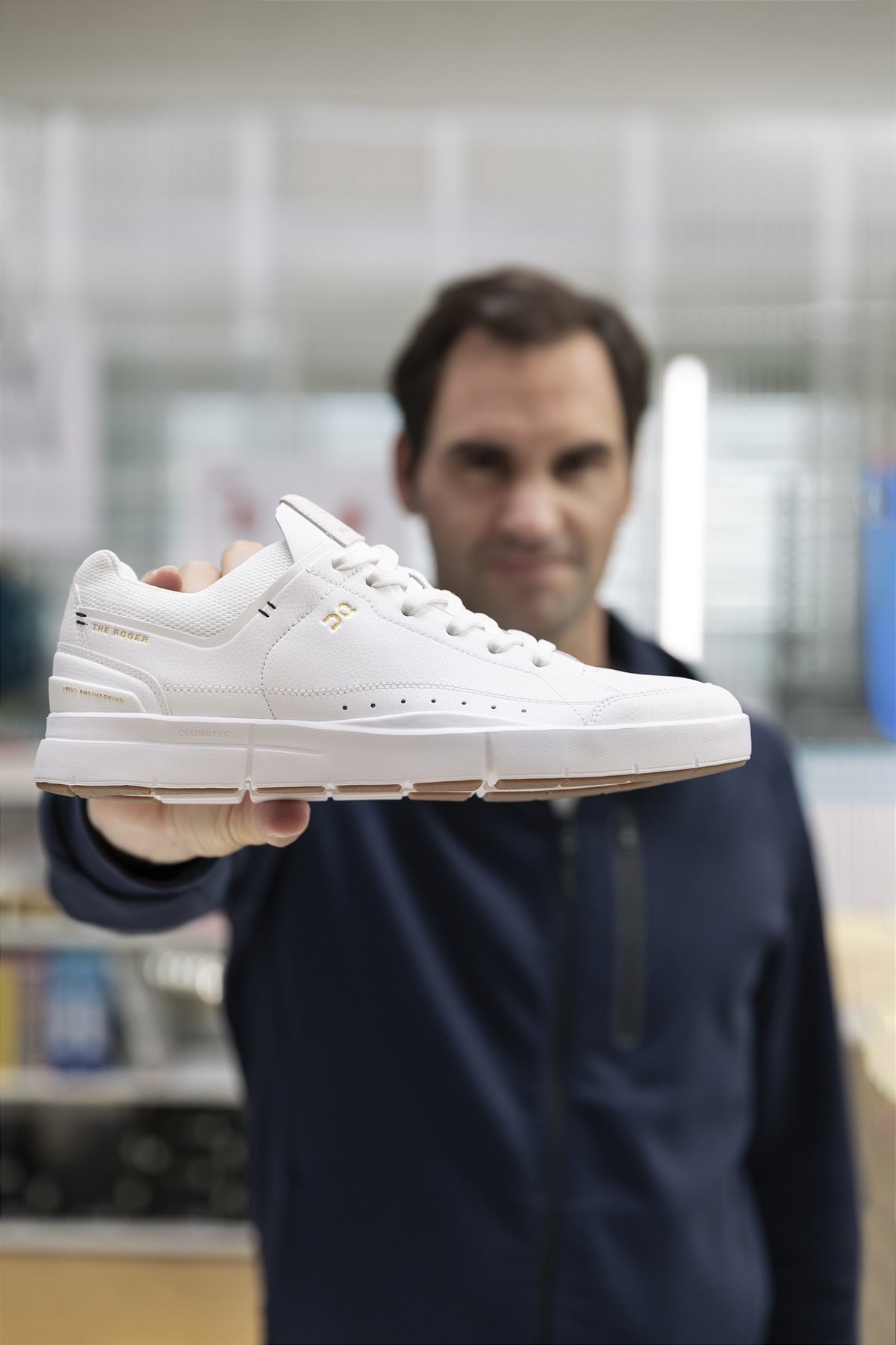 6Roger Federer On Lab Zürich