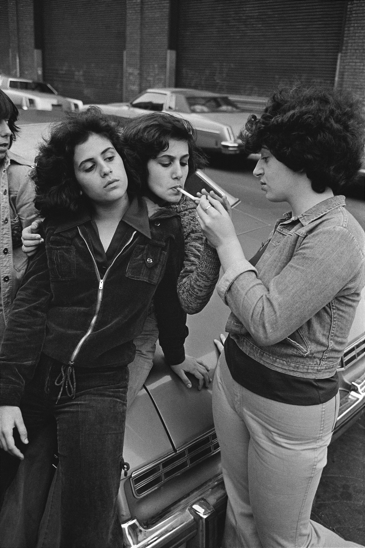 Susan Meiselas_Pebbles, JoJo and Roe on Baxter Street, Little Italy New York_1978_C_Susan Meiselas_Magnum Photos