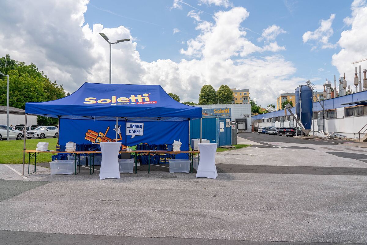 Der Eingangsbereich zum Fest