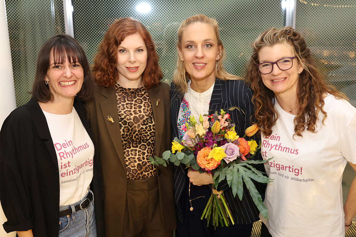Yvonne Poul (Madita) Teresa Vogl, Lilian Klebow, Gina Eitelbös (Madita)