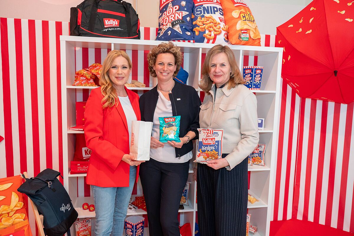 Johanna Setzer, Petra Trimmel (Kelly) und Bettina Leidl