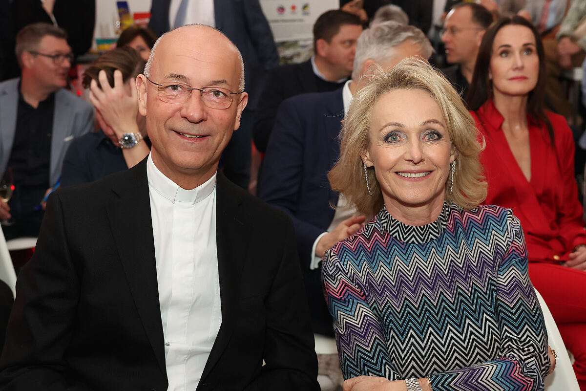 Toni Faber, Maria Hötschl