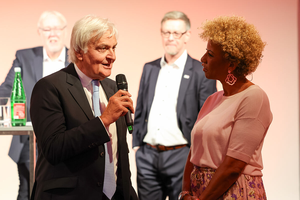 Wolfgang Hötschl und Arabella Kiesbauer