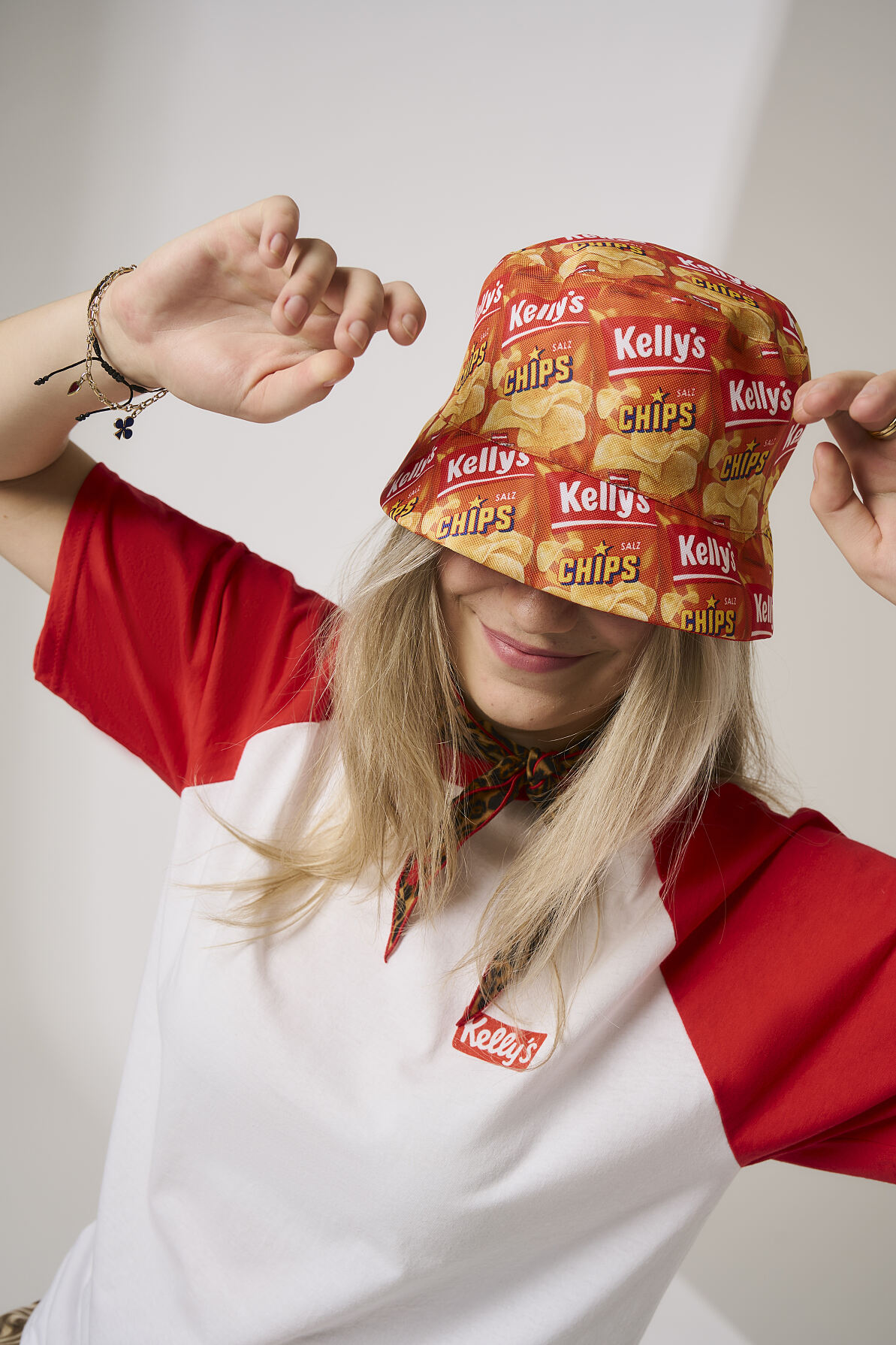 Kelly Merch Artikel