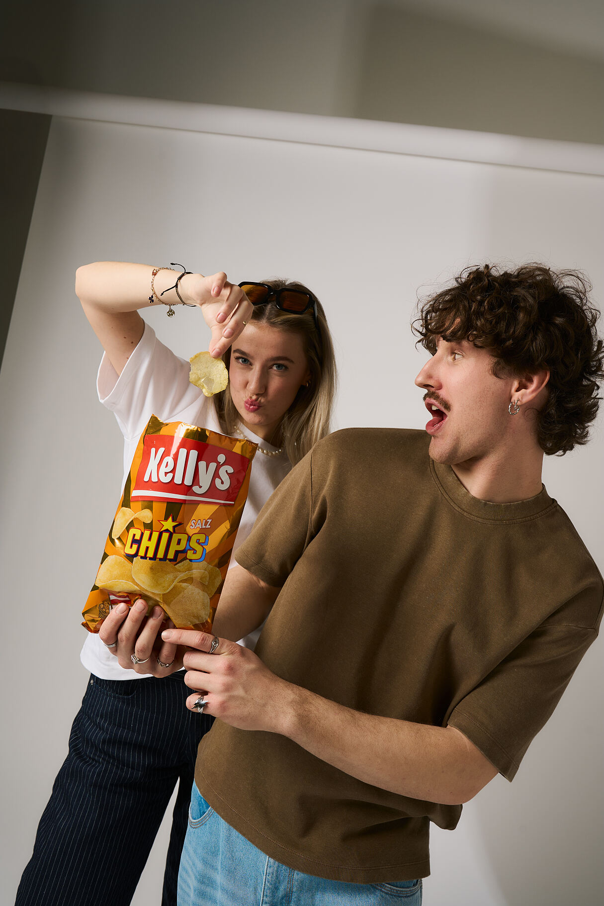 Kelly Merch Artikel