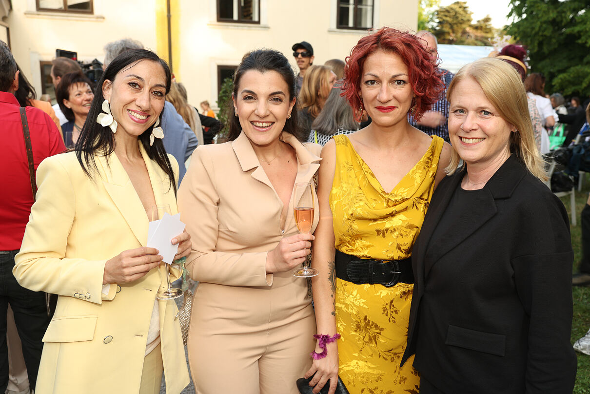 Ioanna Avraam mit Begleitung, Maria Radutu und Simone Wohinz