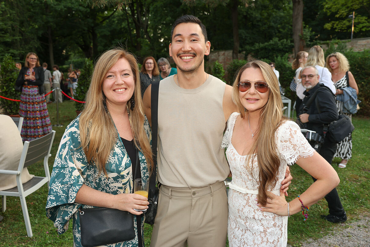 Cindy Fodor, Dorzh Ayushin und Olga Shapiro