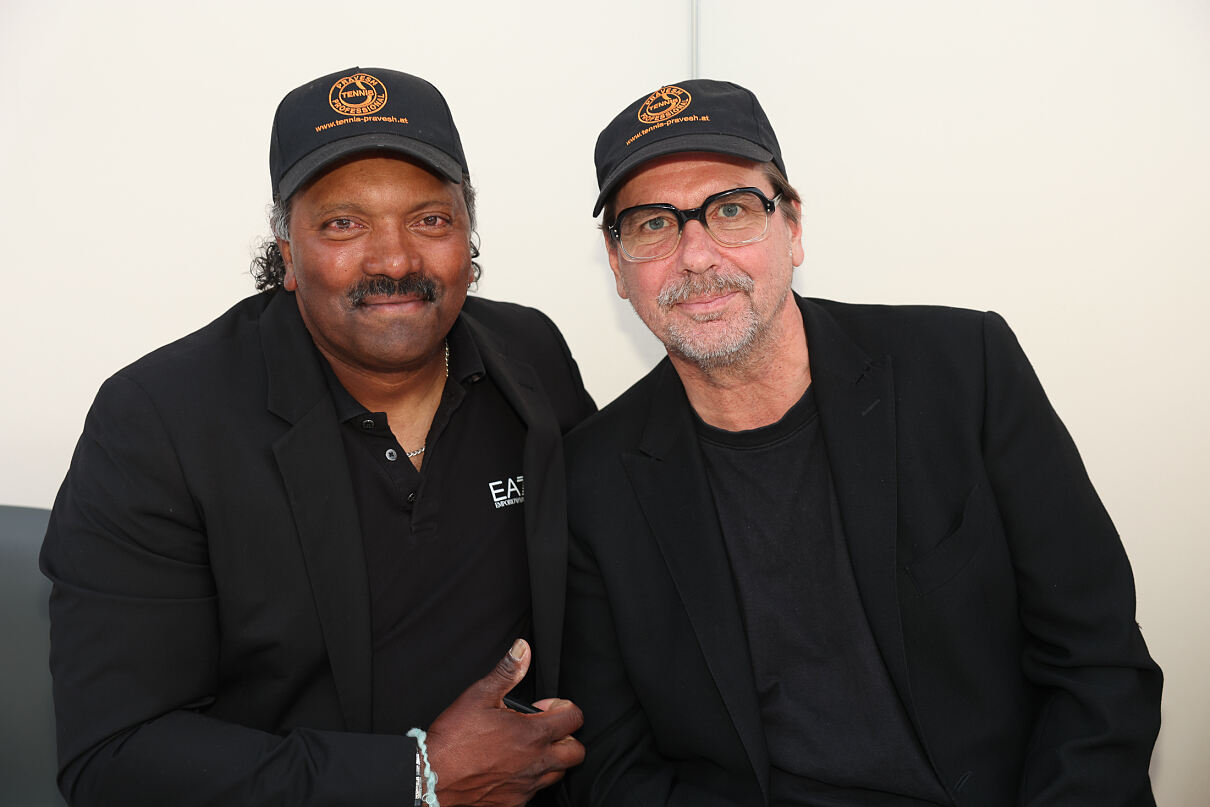 Pravesh Mahabeer, und Michael Maertens