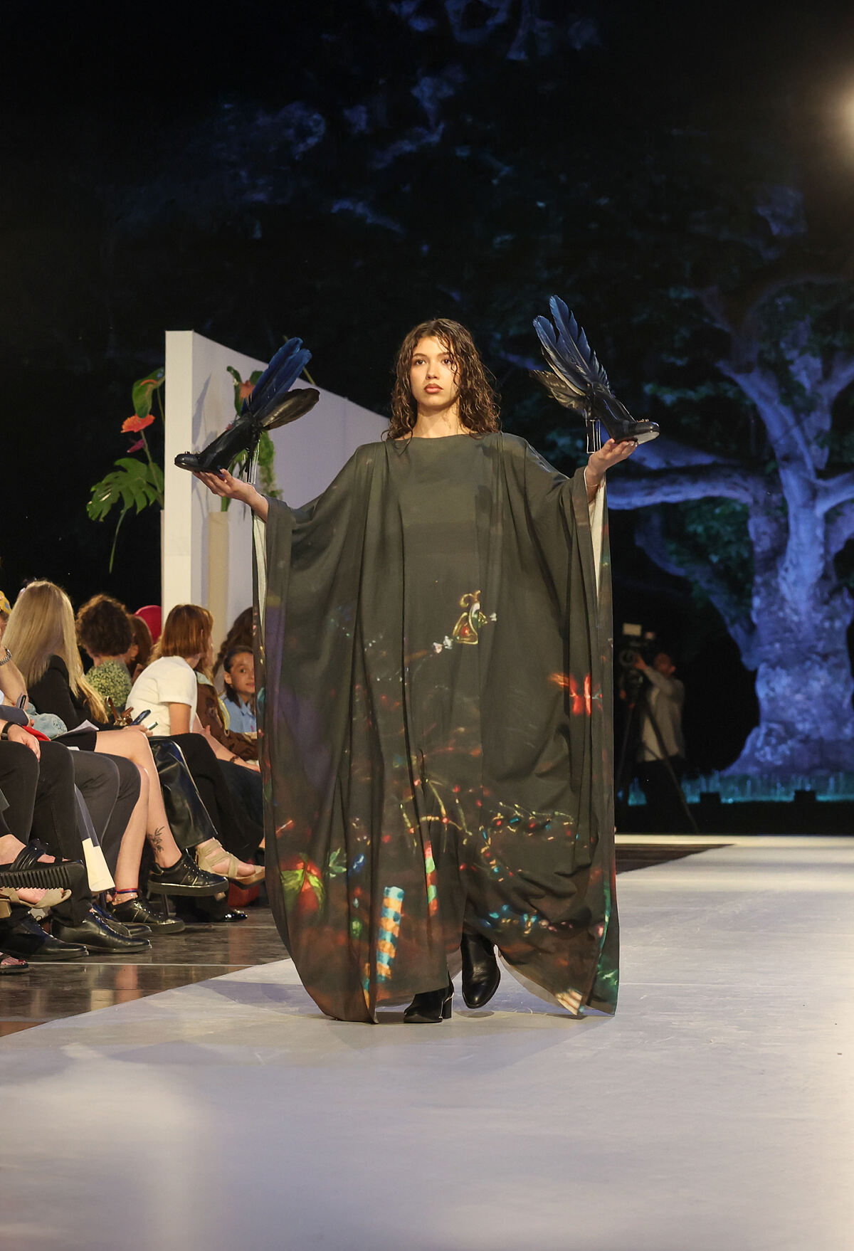 Model Abschluss-SHow 25