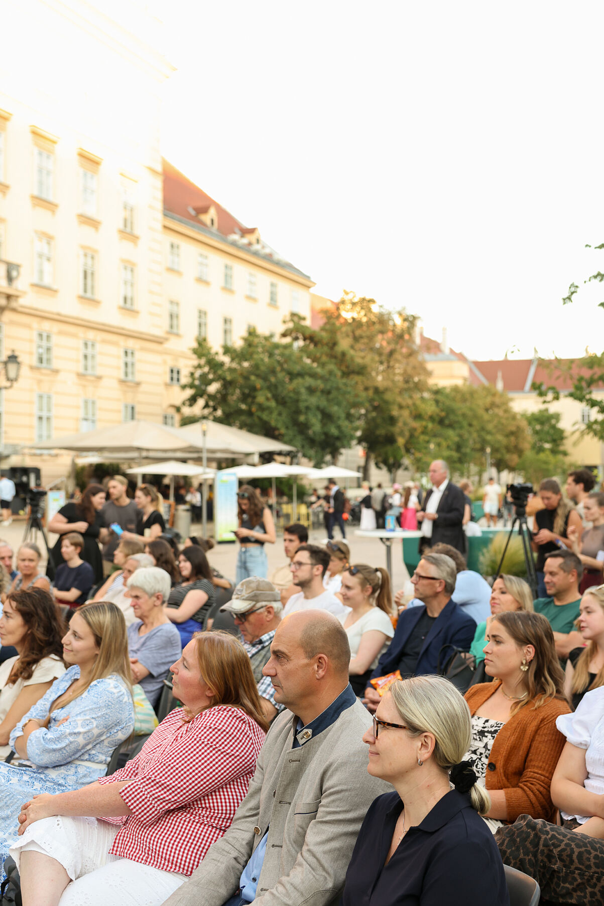 Anita Kamptner, Michael Tröster mit Begleitung 